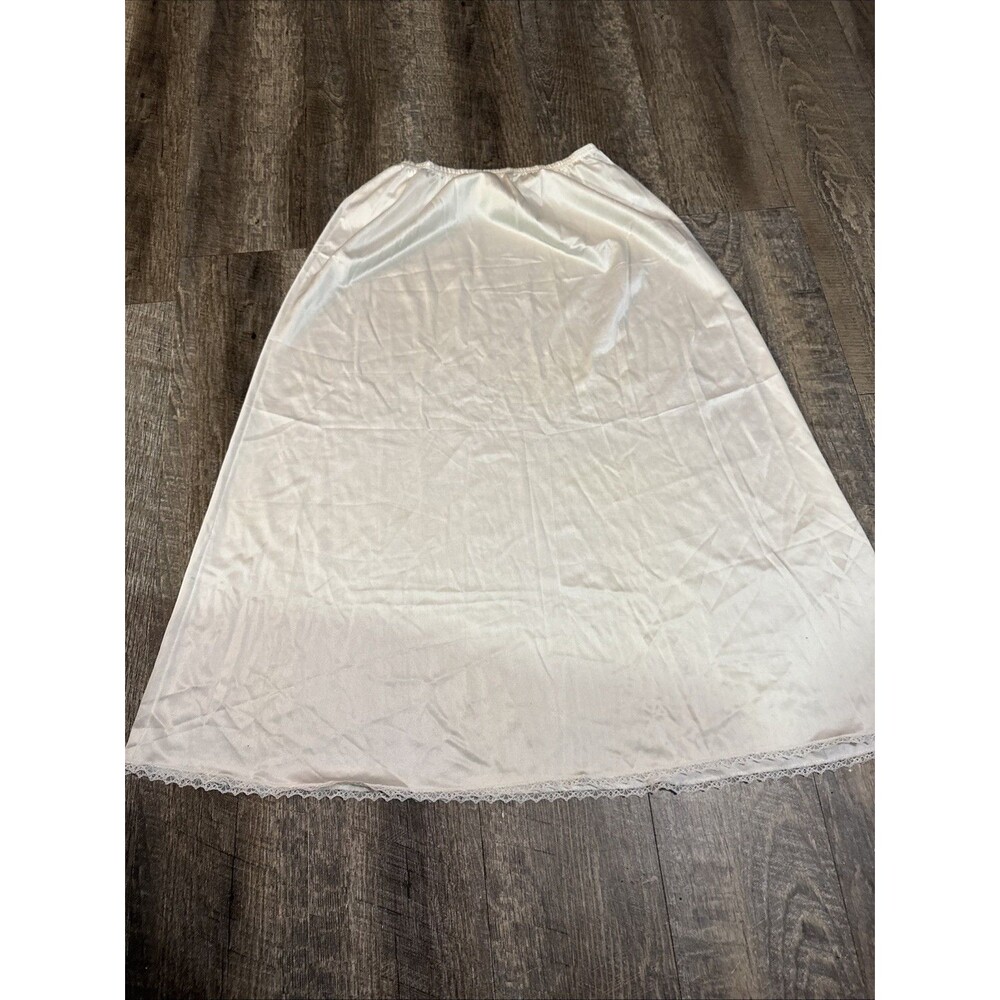 Vintage Vanity Fair Half Slip Small Ivory Antron III Nylon Lace Hem 30"